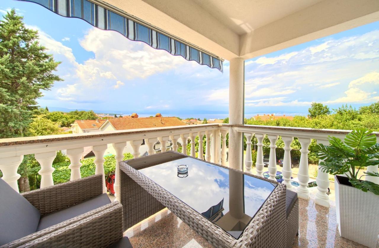 Apartment Jadran Malinska Ngoại thất bức ảnh