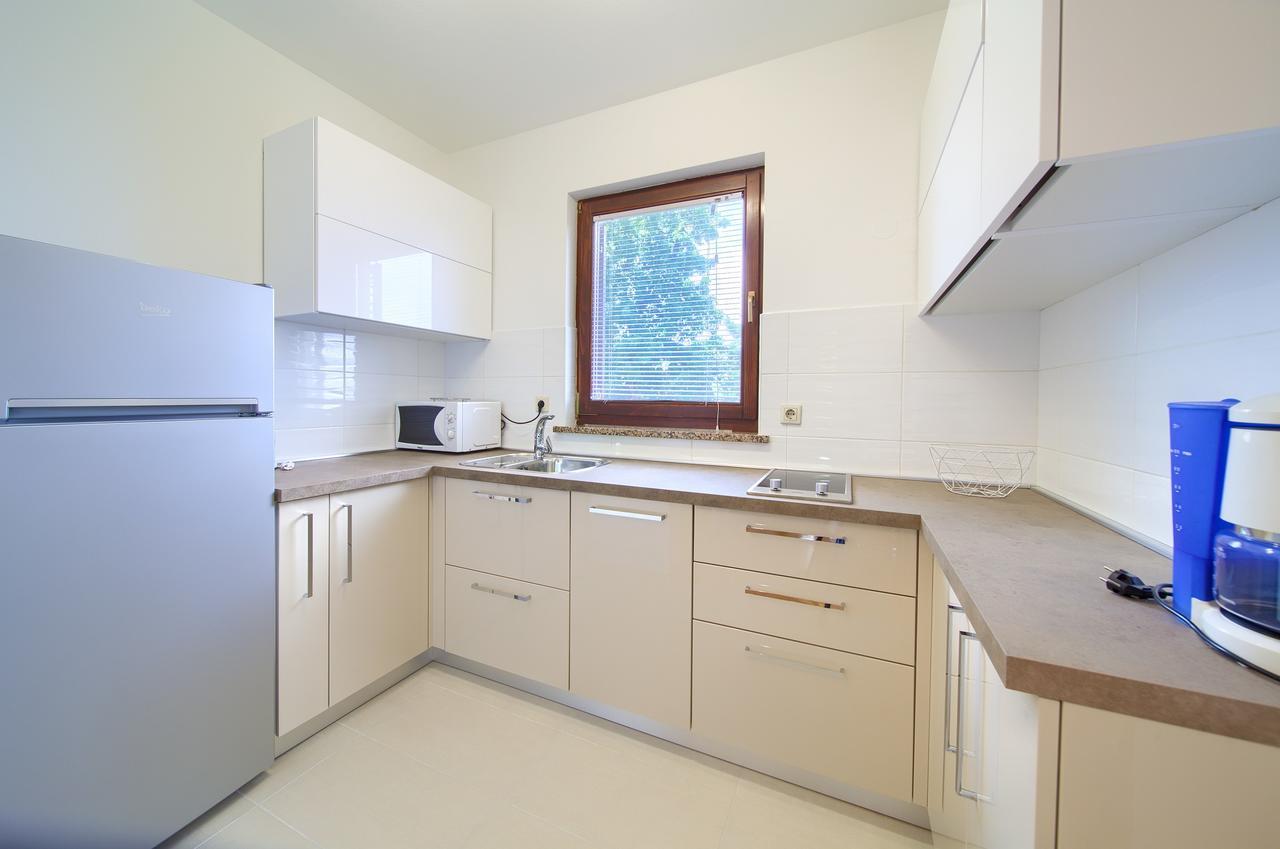 Apartment Jadran Malinska Ngoại thất bức ảnh